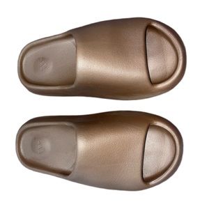 Yeezy Slide